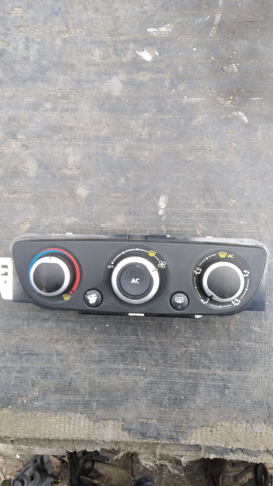 Fluence çıkma yedek parça_FLUENCE &MEGANE 3 KLİMA KONTROL KUMANDASI.jpeg